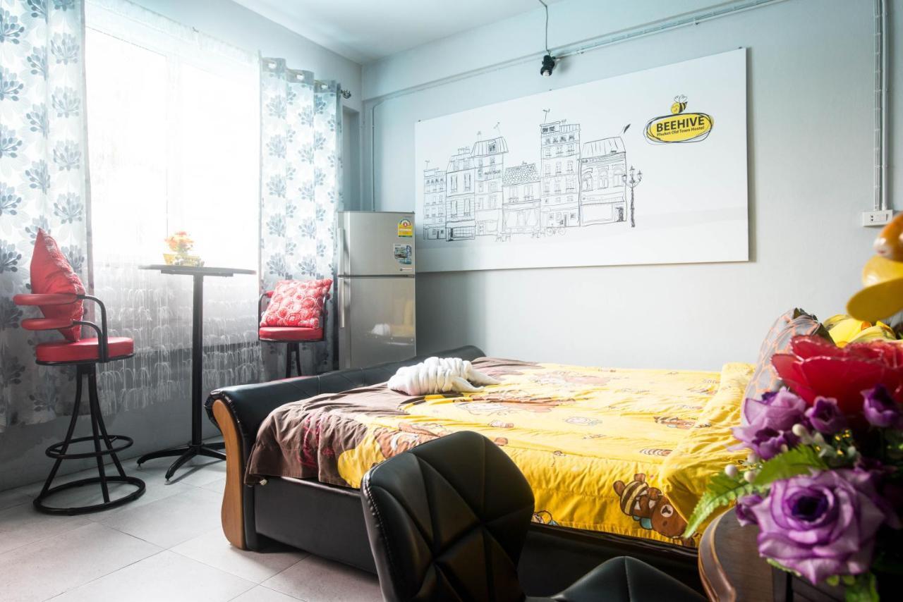 Beehive Phuket Old Town Hostel Exterior photo
