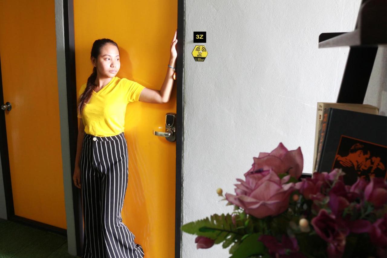 Beehive Phuket Old Town Hostel Exterior photo